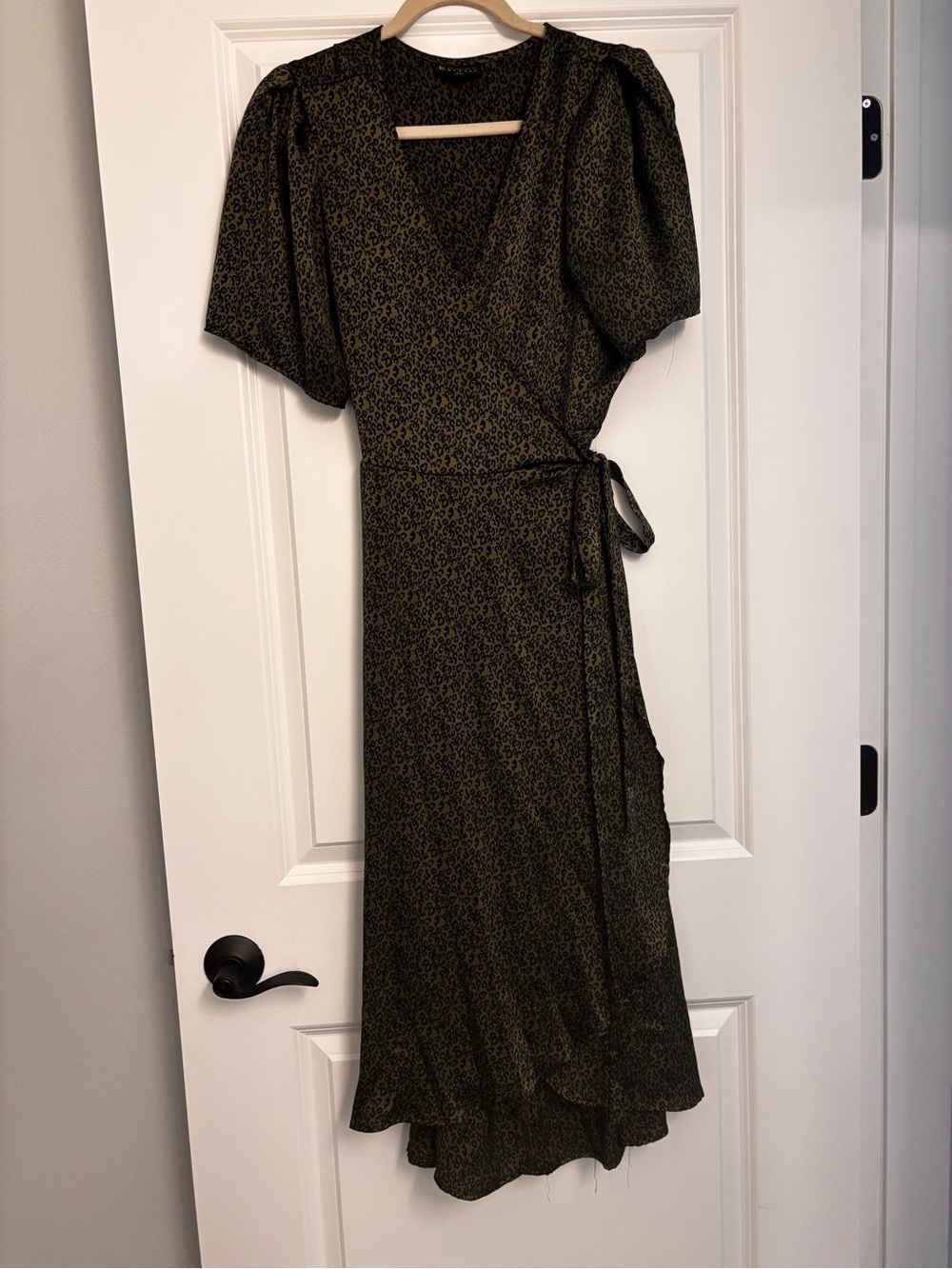 bobeau Olive Green Puff-Sleeve Wrap Midi Dress